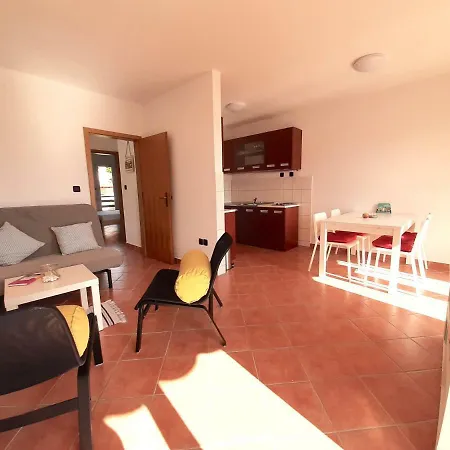 Rentfox - Crikvenica Apartment Exterior photo