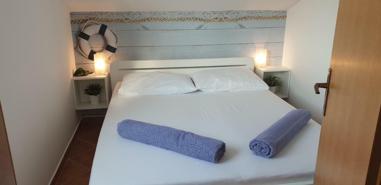 Apartment Rentfox - Crikvenica
