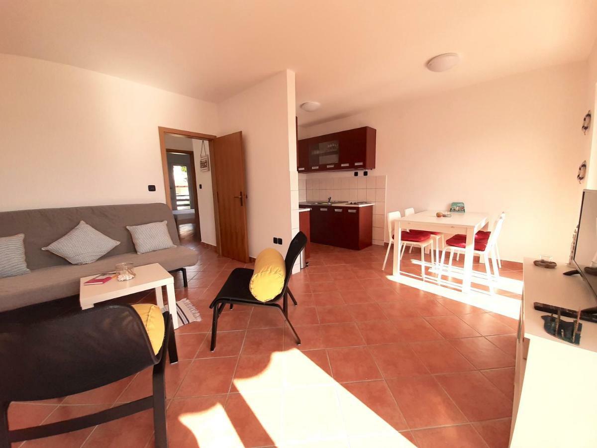 Rentfox - * Crikvenica