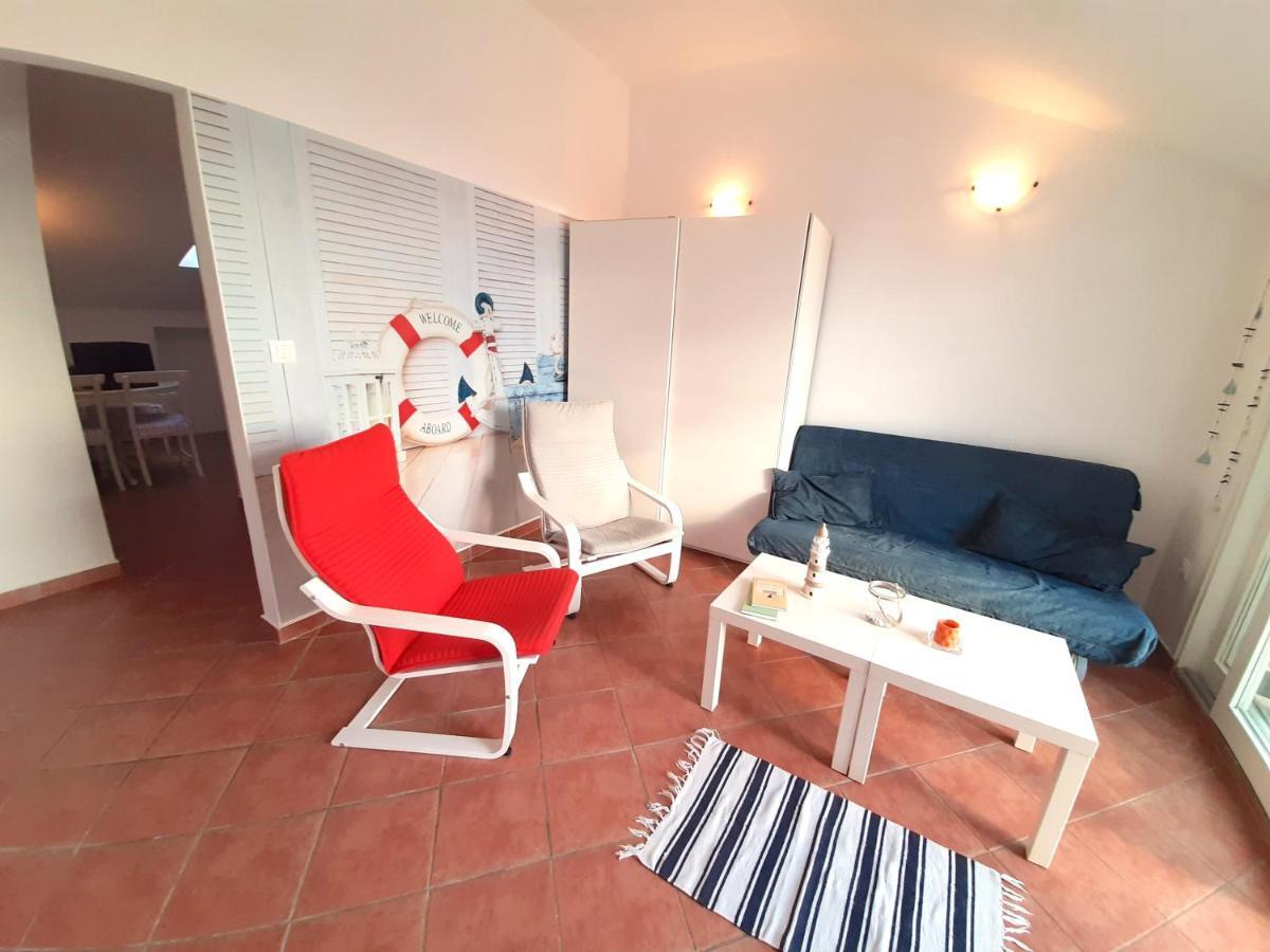 Apartment Rentfox - *